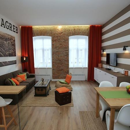 Apartment Old ซาเกร็บ ภายนอก รูปภาพ