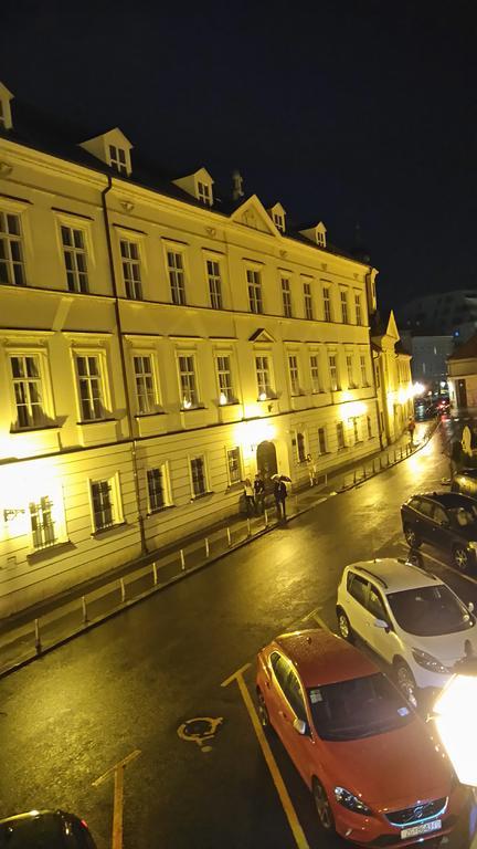 Apartment Old ซาเกร็บ ภายนอก รูปภาพ